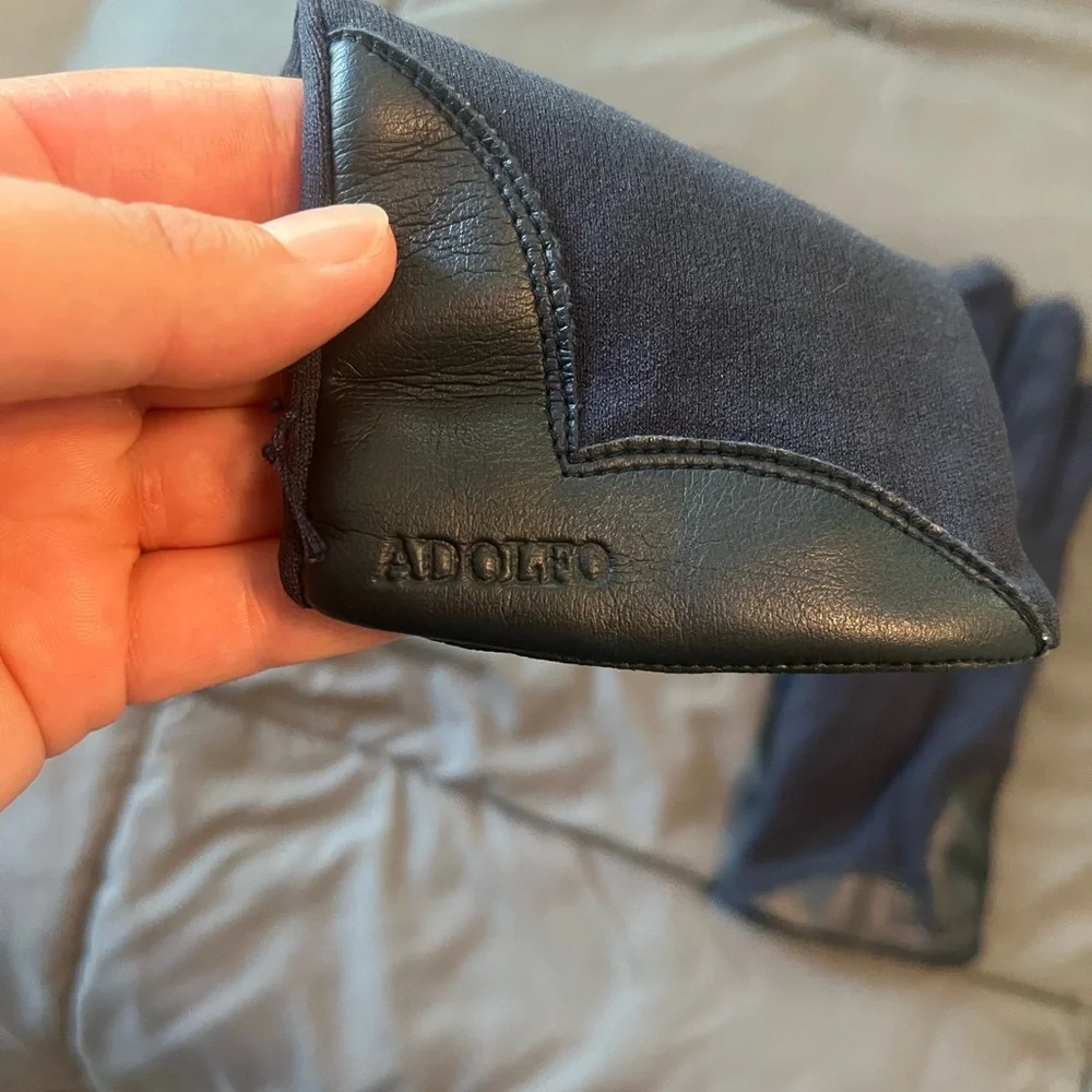 Gloves with leather detailing